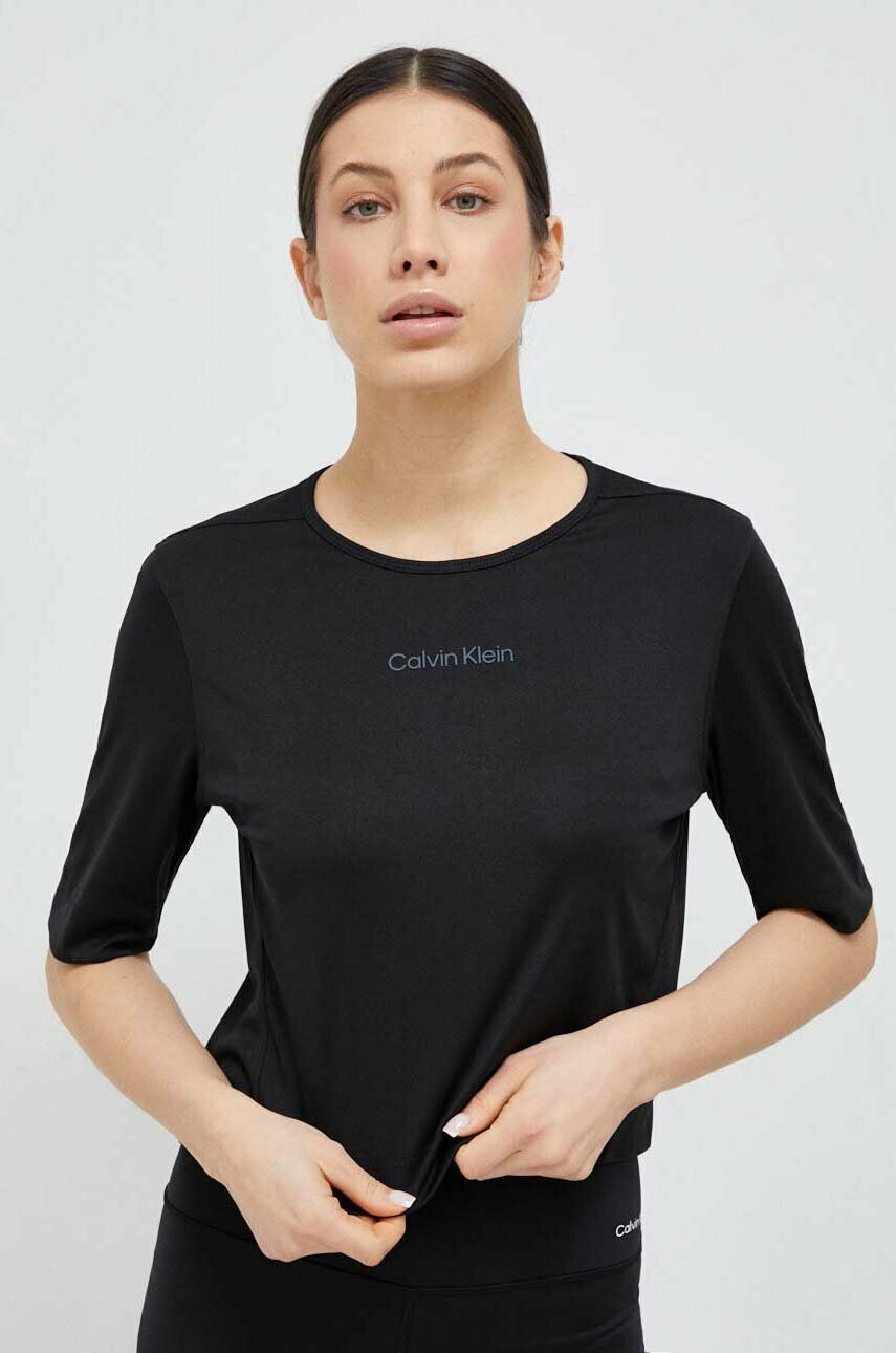 Calvin Klein Performance Kratka majica za vadbo Essentials bež barva - Pepit.si