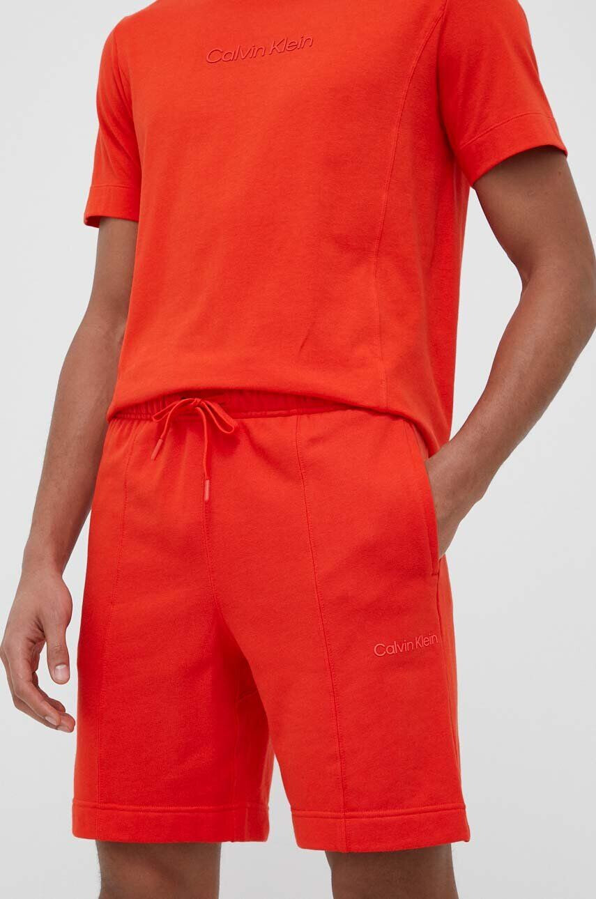 Calvin Klein Performance Kratke hlače za vadbo Essentials oranžna barva - Pepit.si