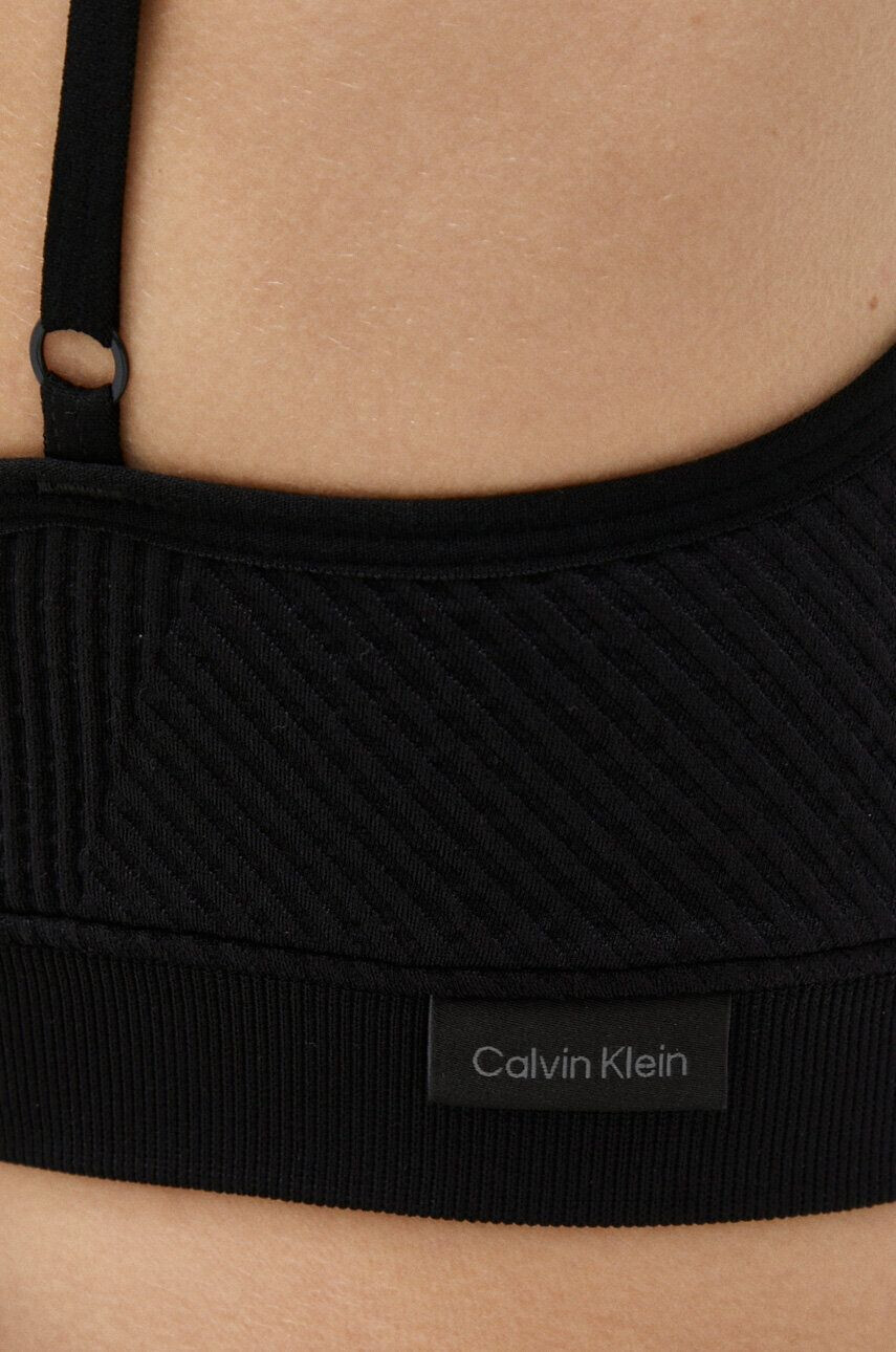 Calvin Klein Performance Športni modrček Essentials črna barva - Pepit.si