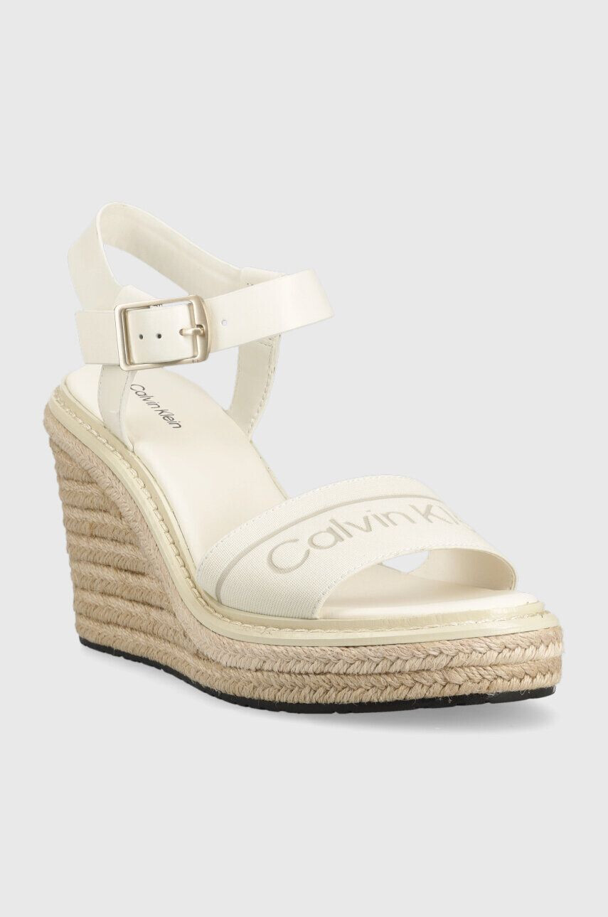 Calvin Klein Sandali WEDGE 70HH - HE ženski bela barva HW0HW01499 - Pepit.si