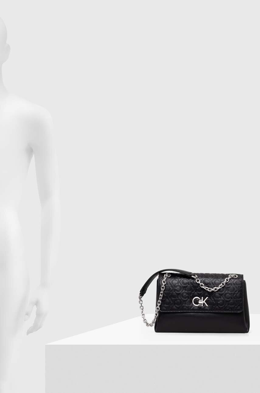 Calvin Klein Torbica črna barva - Pepit.si