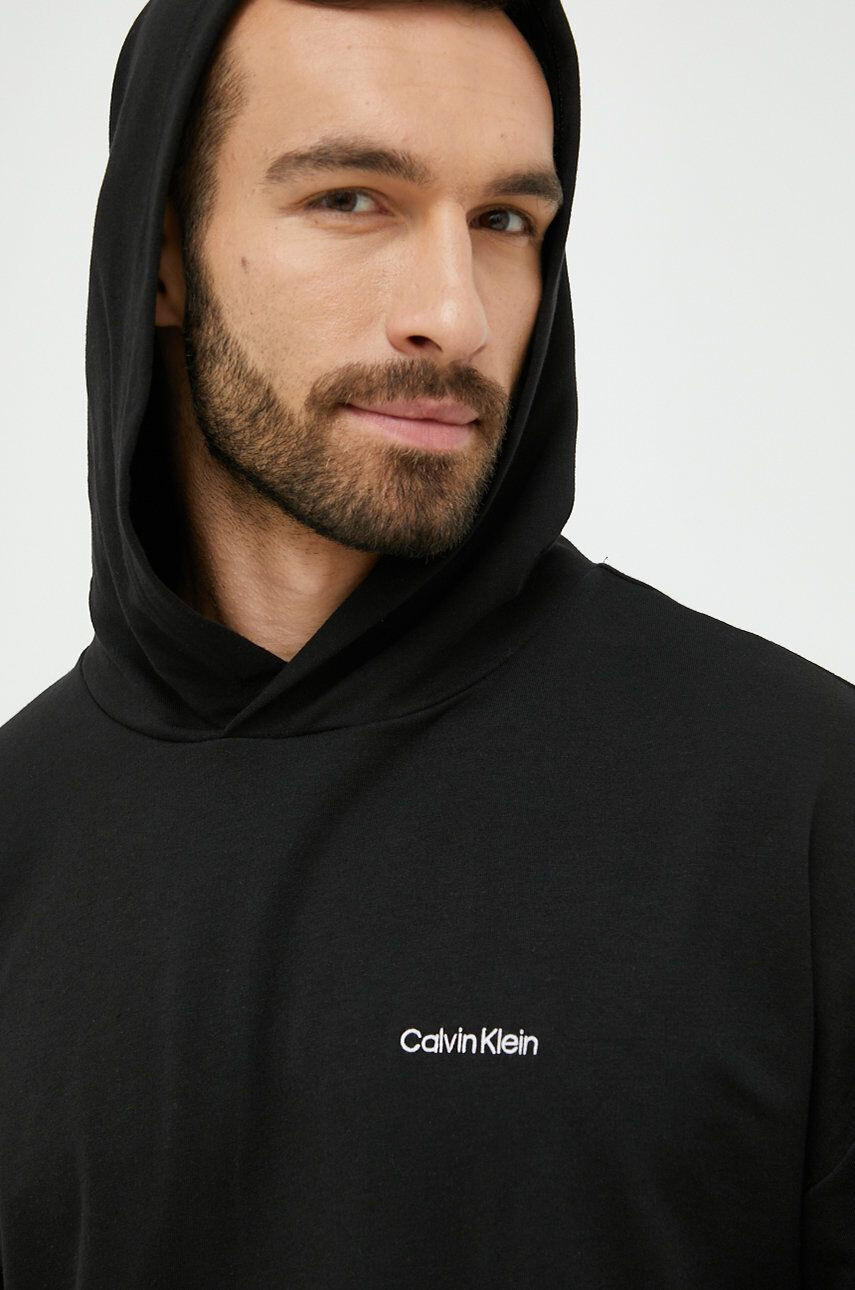 Calvin Klein Underwear Mikica za spanje moška črna barva - Pepit.si