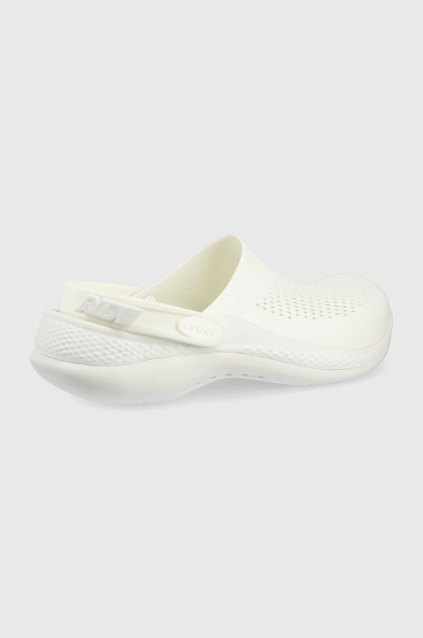 Crocs Natikači LITERIDE 206708 bela barva - Pepit.si