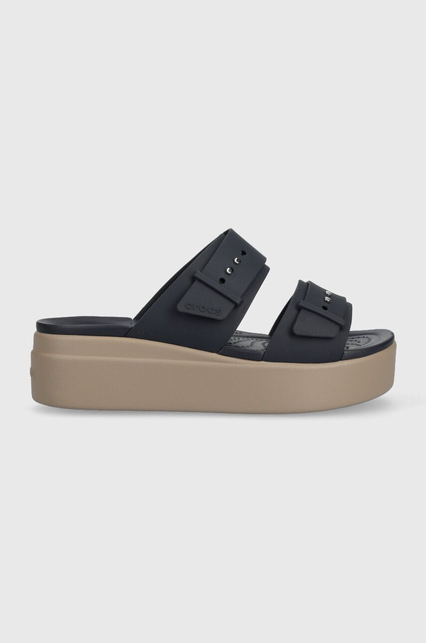 Crocs Natikači Brooklyn Low Wedge Sandal ženski mornarsko modra barva 207431 - Pepit.si