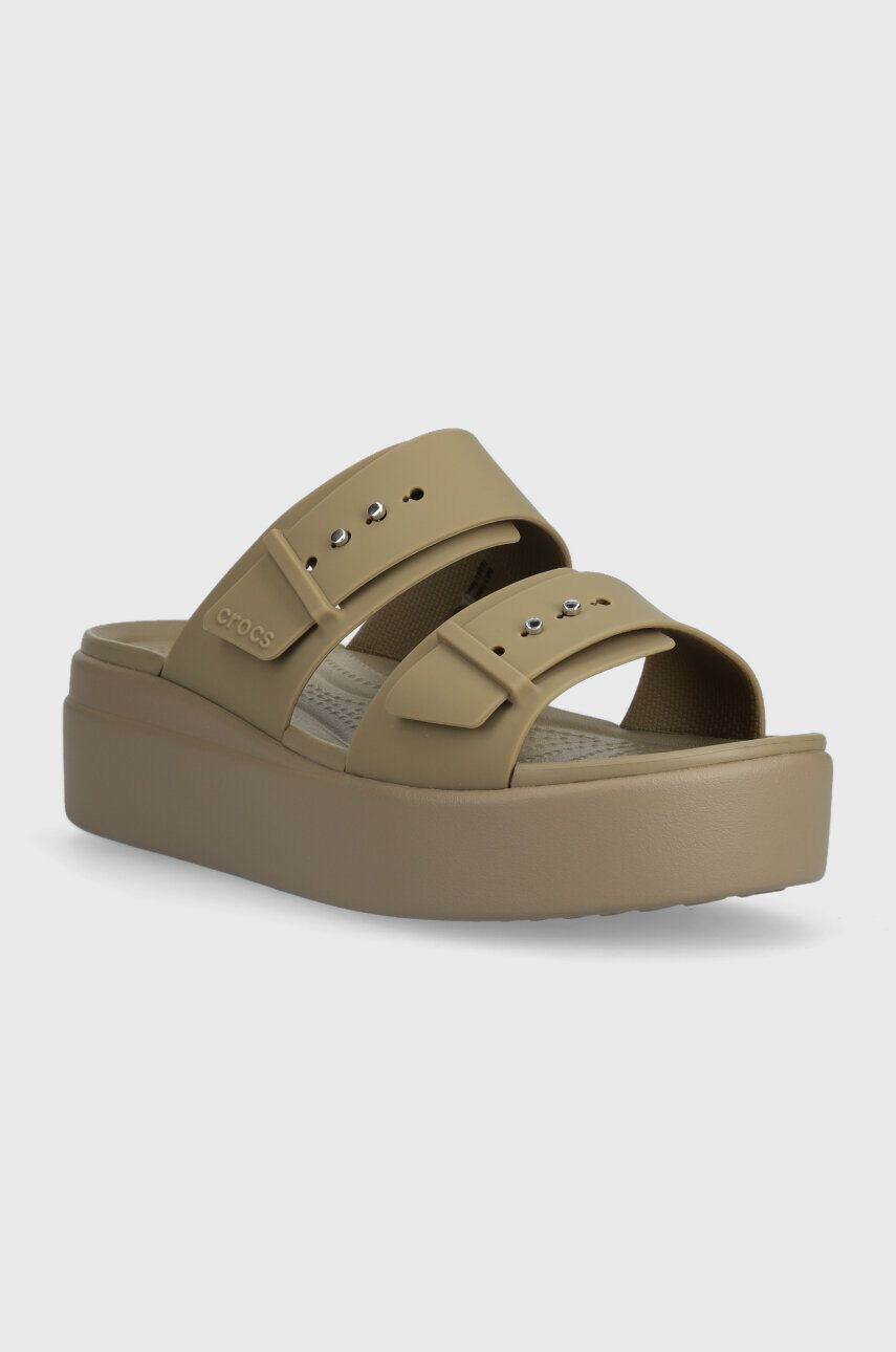 Crocs Natikači Brooklyn Low Wedge Sandal - Pepit.si