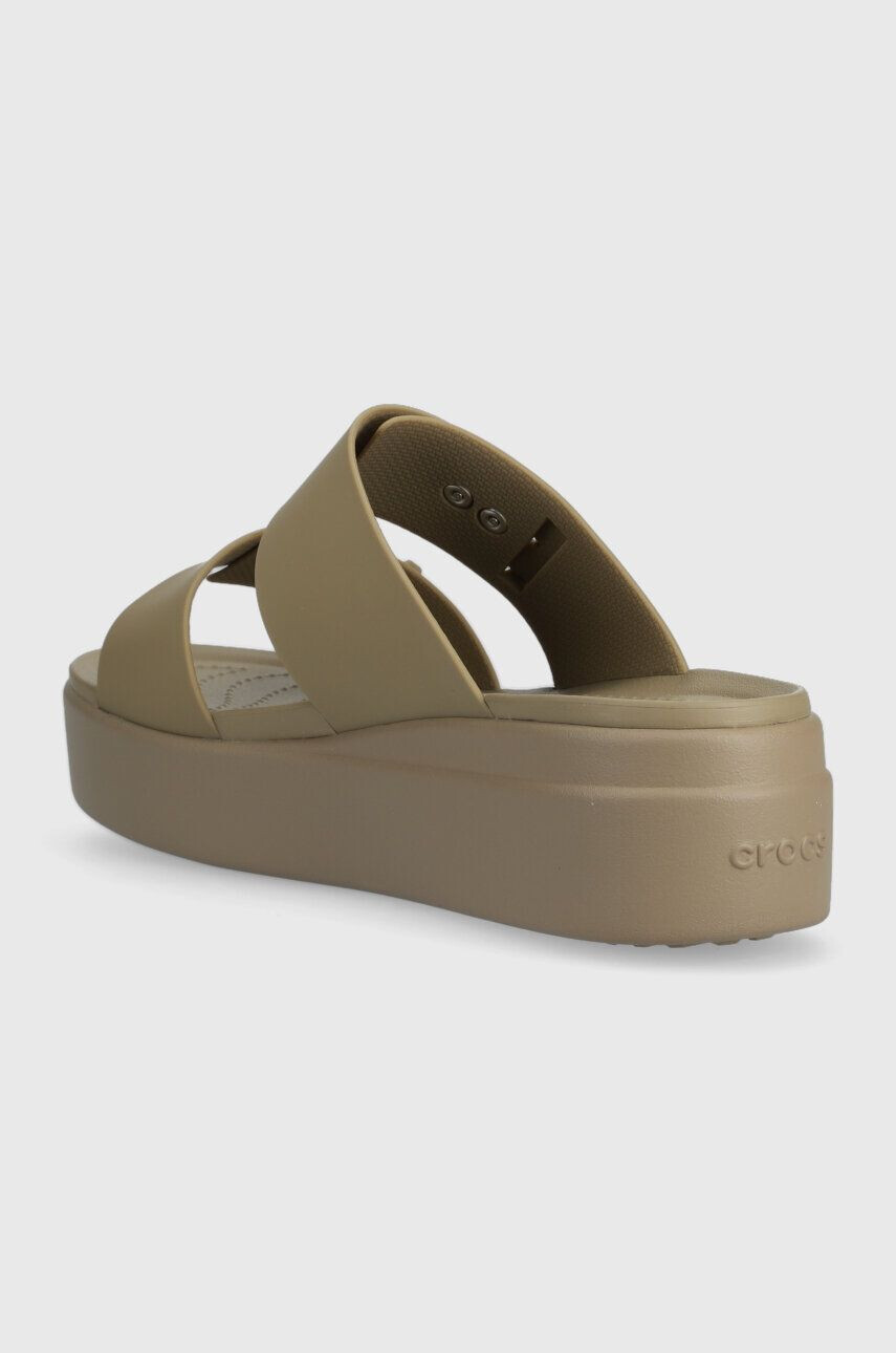 Crocs Natikači Brooklyn Low Wedge Sandal - Pepit.si