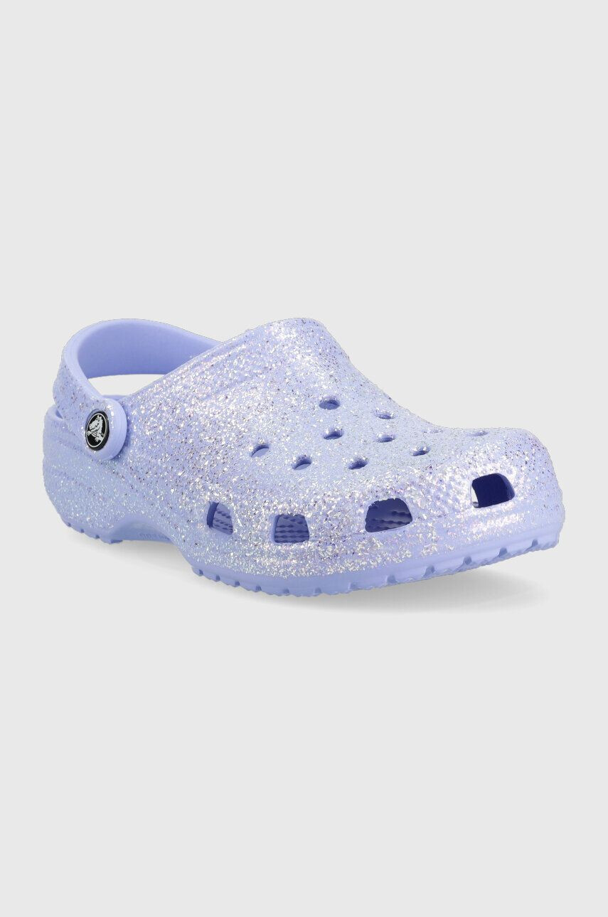 Crocs Natikači Classic Glitter Clog ženski vijolična barva 205942 - Pepit.si