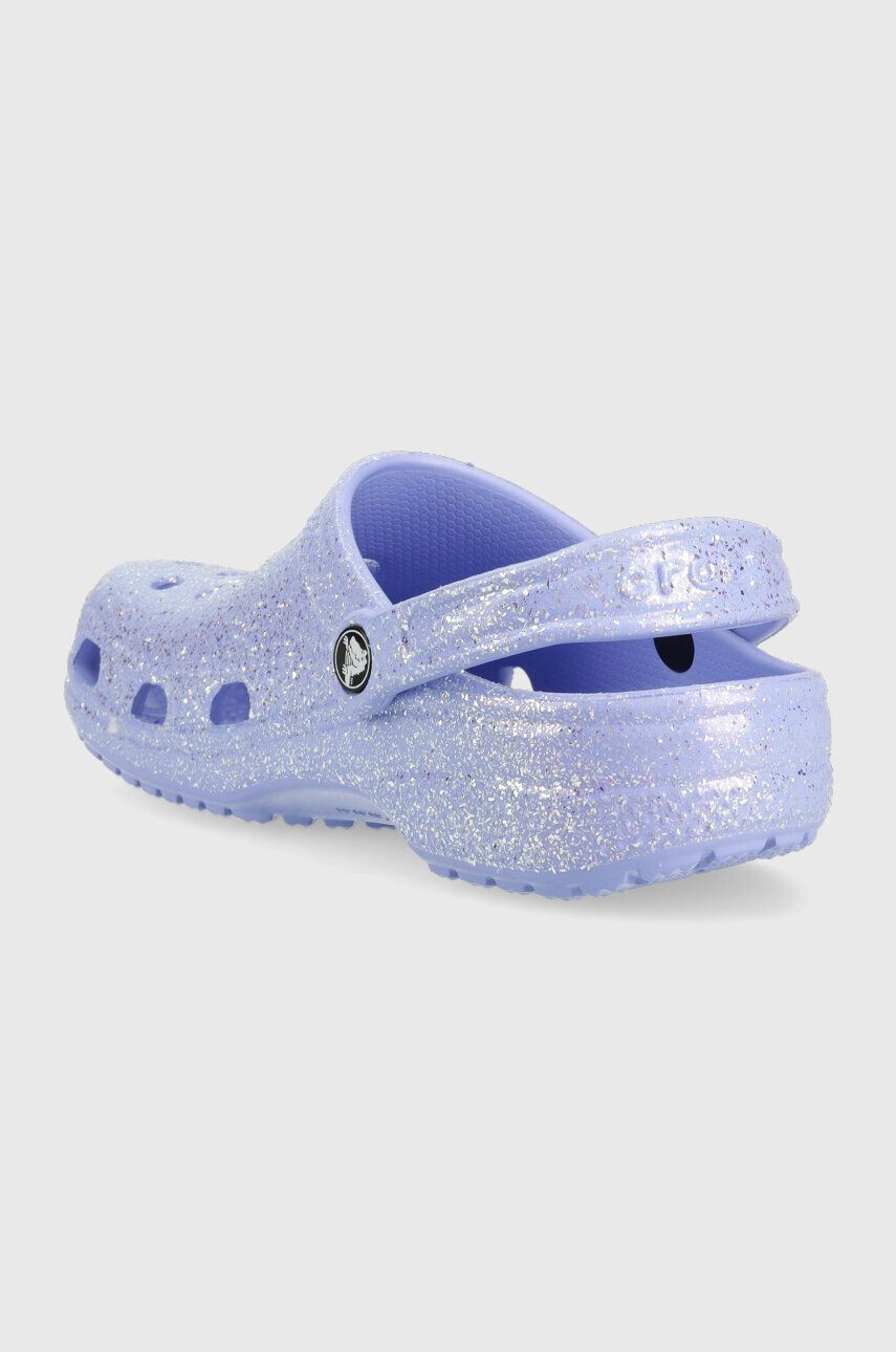 Crocs Natikači Classic Glitter Clog ženski vijolična barva 205942 - Pepit.si