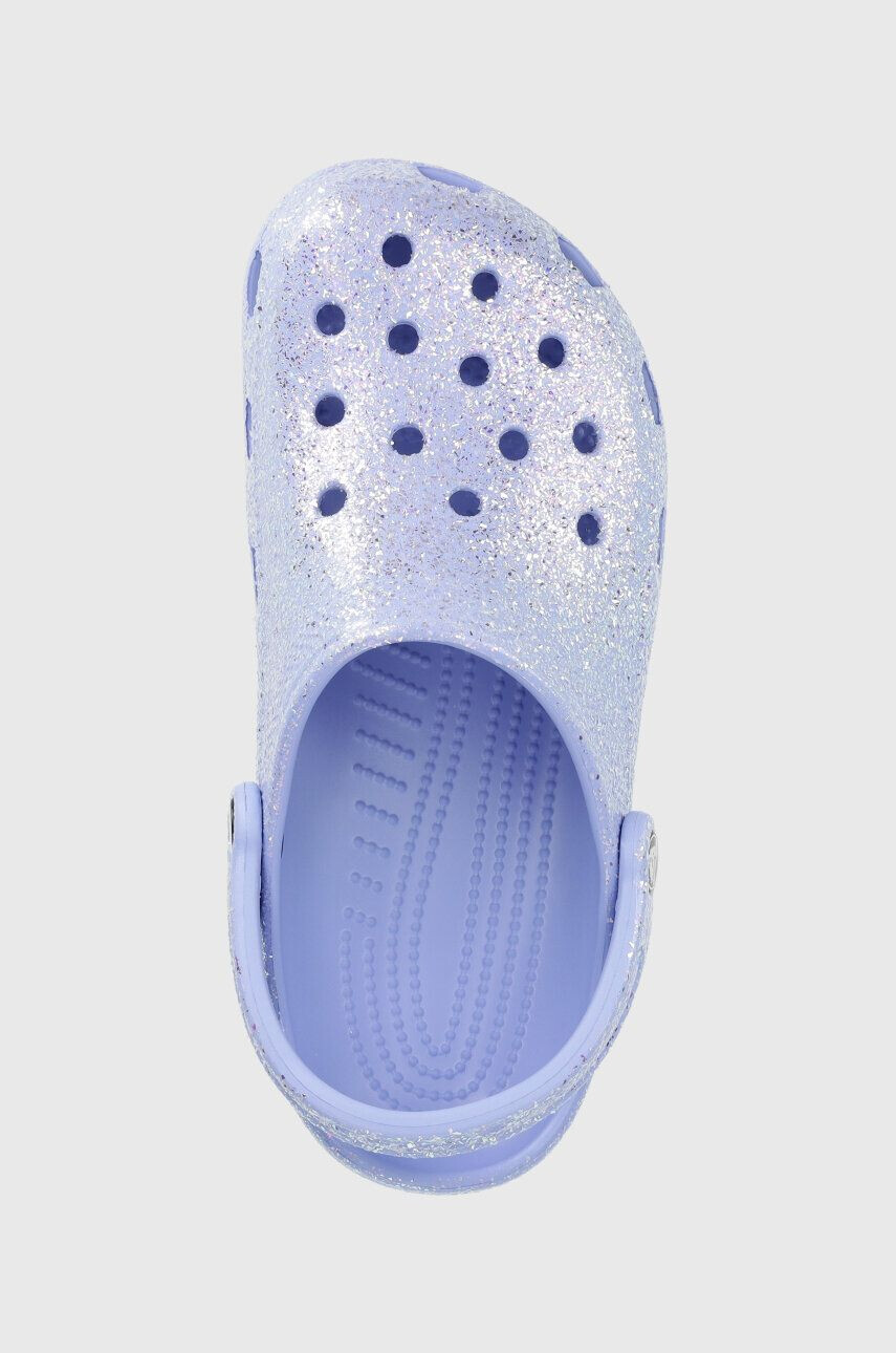 Crocs Natikači Classic Glitter Clog ženski vijolična barva 205942 - Pepit.si