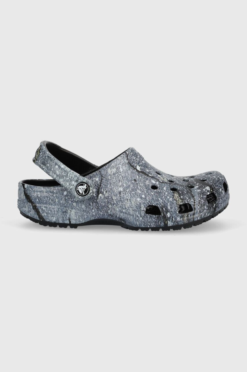 Crocs Natikači Classic Hyper Real ženski mornarsko modra barva 208343 - Pepit.si