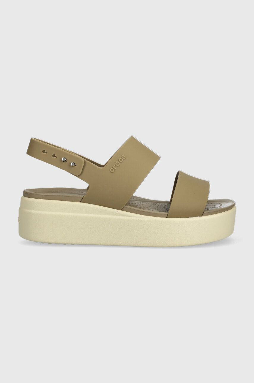 Crocs Sandali Brooklyn Low Wedge ženski bež barva 206453 - Pepit.si