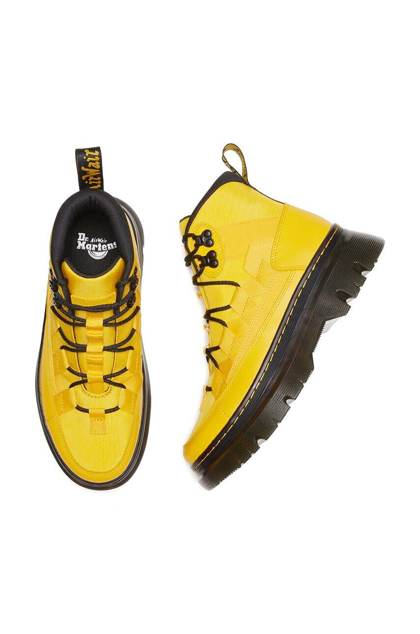 Dr. Martens Piščančki Boury moški rumena barva DM30840703 - Pepit.si