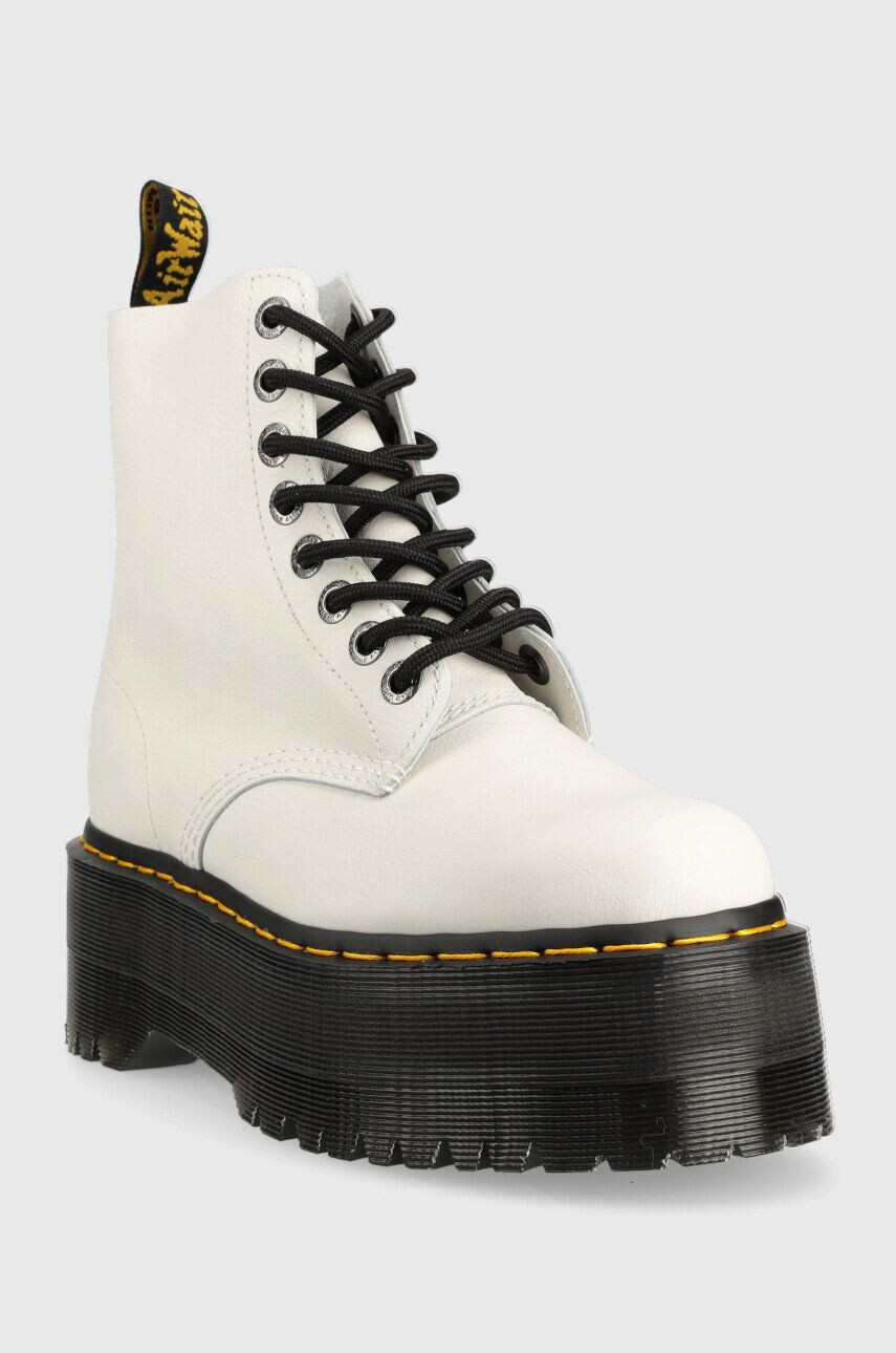 Dr. Martens Usnjeni nizki škornji 1460 Pascal Max ženski bela barva - Pepit.si