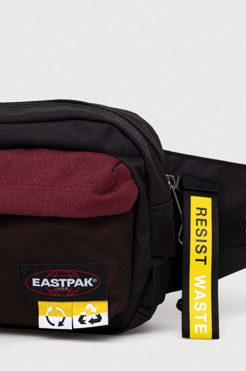 Eastpak Torbica za okoli pasu črna barva - Pepit.si