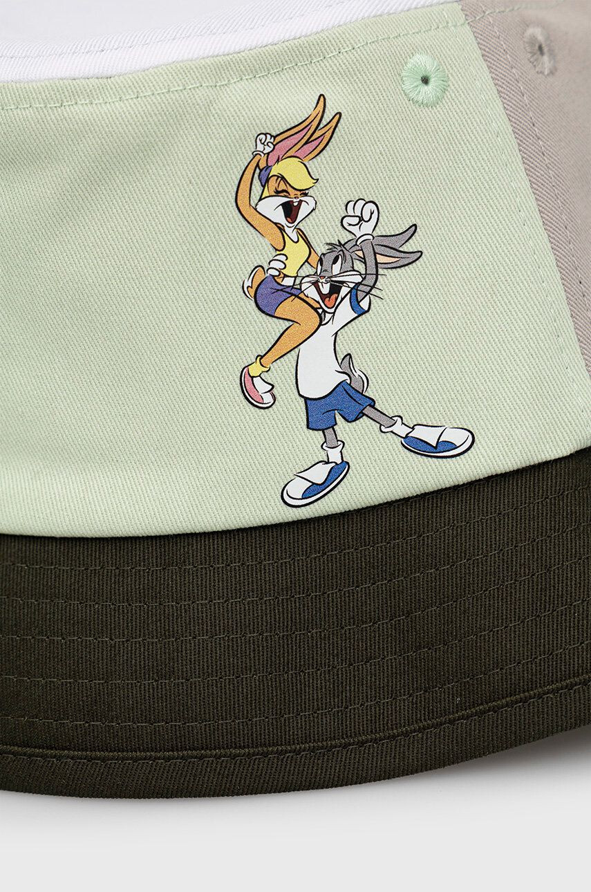 Ellesse Bombažni klobuk X Looney Tunes zelena barva - Pepit.si