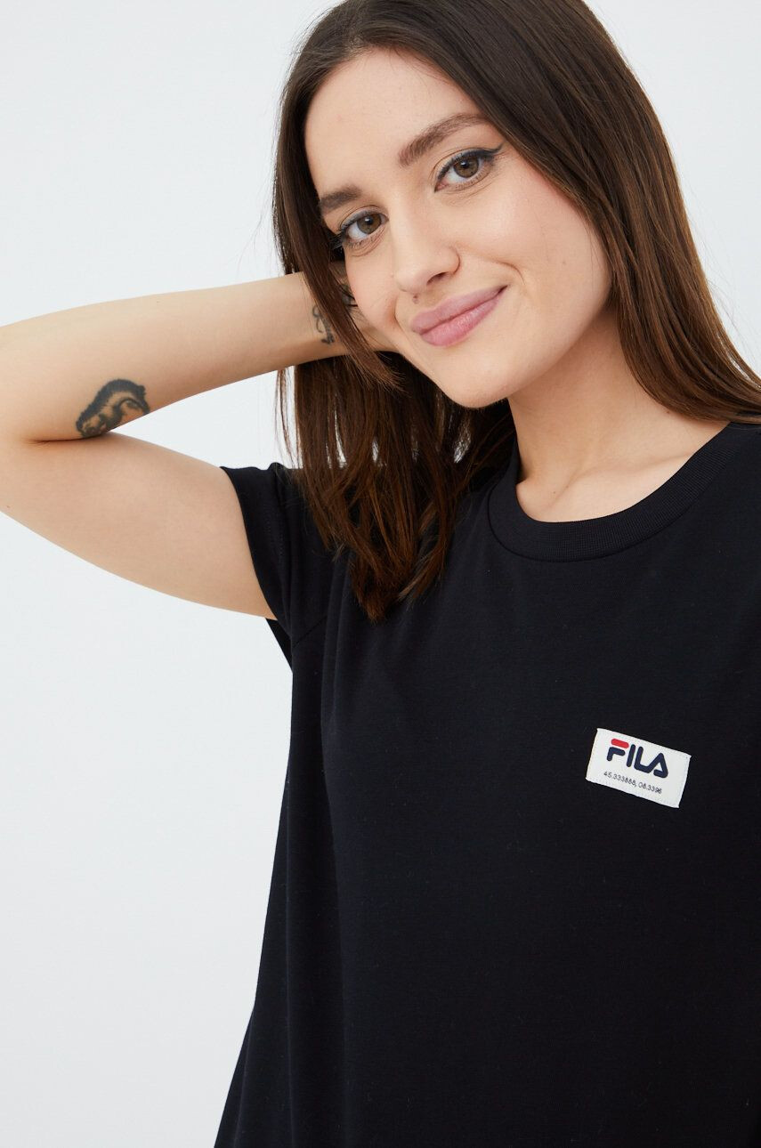 Fila Bombažen t-shirt črna barva - Pepit.si