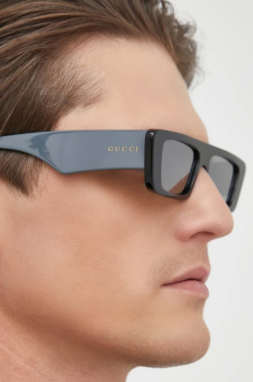 Gucci Sončna očala GG1331S moška siva barva - Pepit.si