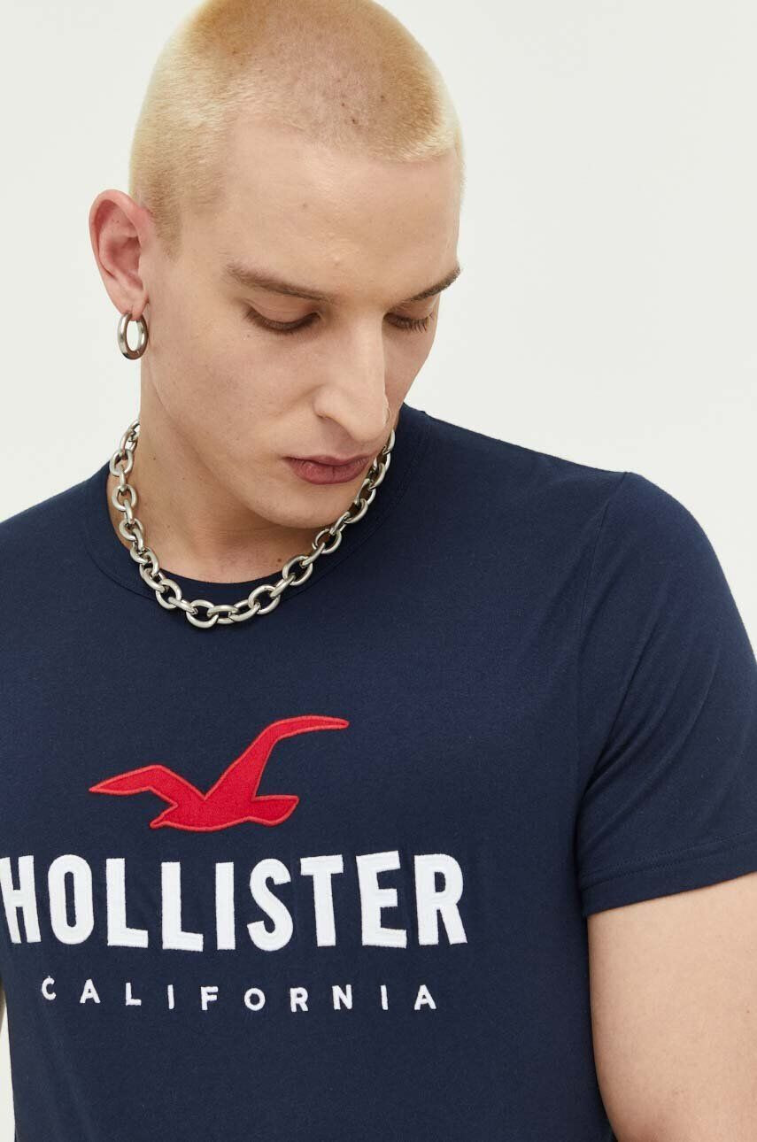 Hollister Co. Bombažna kratka majica mornarsko modra barva - Pepit.si