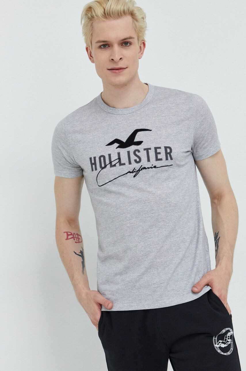 Hollister Co. Bombažna kratka majica siva barva - Pepit.si