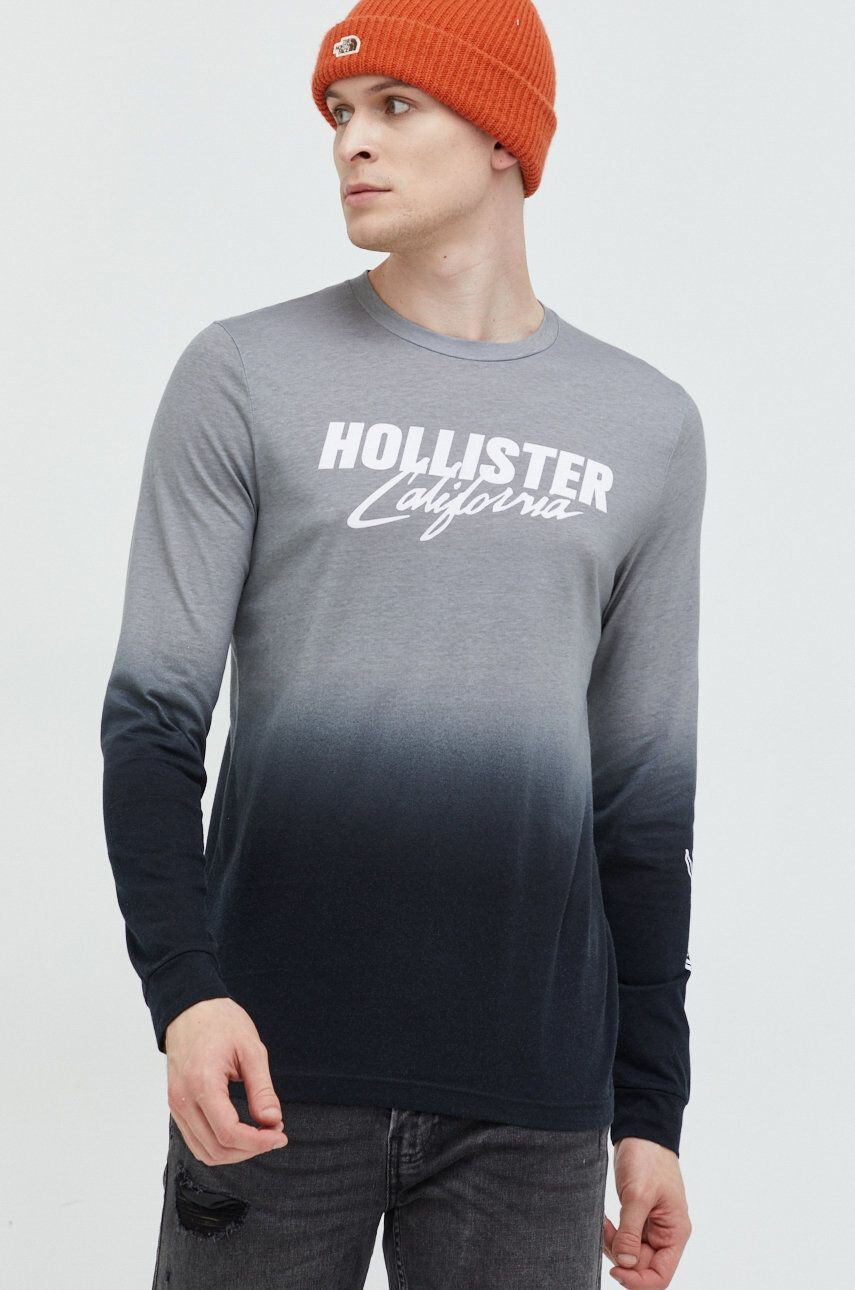 Hollister Co. Bombažna majica z dolgimi rokavi bela barva - Pepit.si