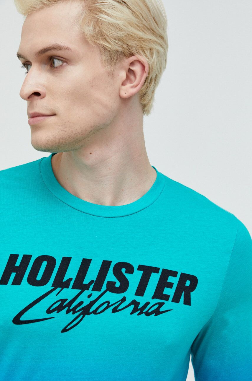 Hollister Co. Bombažna majica z dolgimi rokavi bela barva - Pepit.si