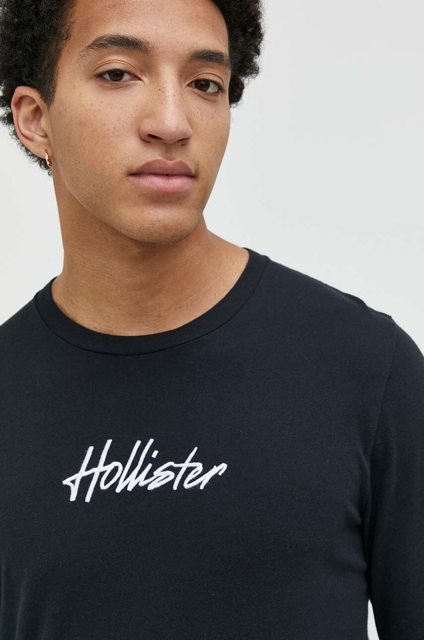 Hollister Co. Bombažna majica z dolgimi rokavi črna barva - Pepit.si