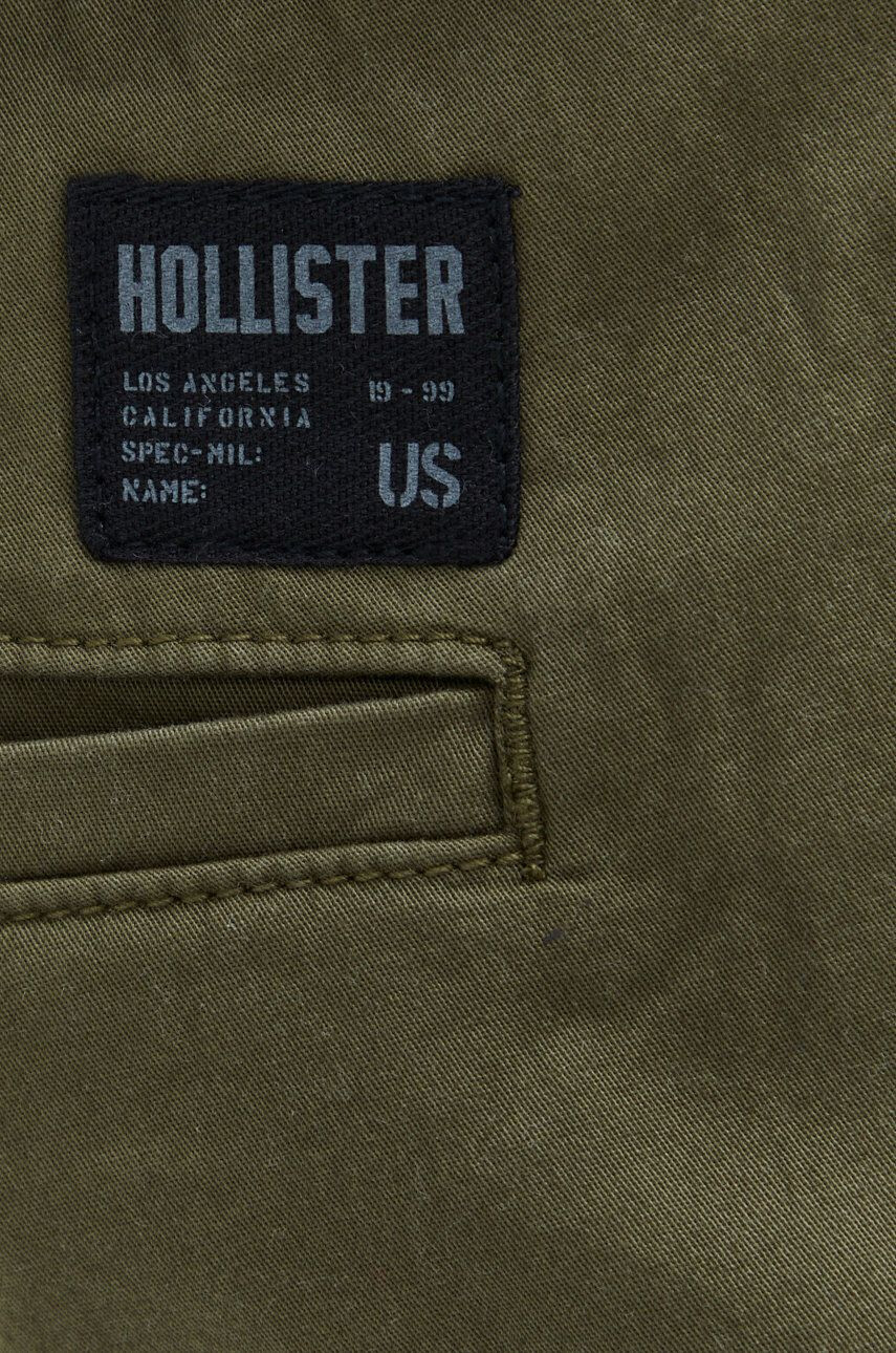 Hollister Co. Hlače moški zelena barva - Pepit.si