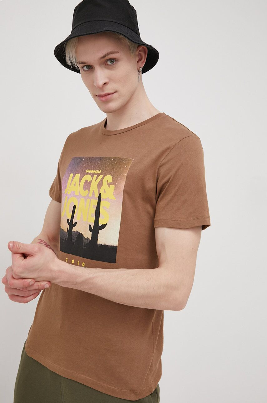 Jack & Jones Bombažen t-shirt - Pepit.si