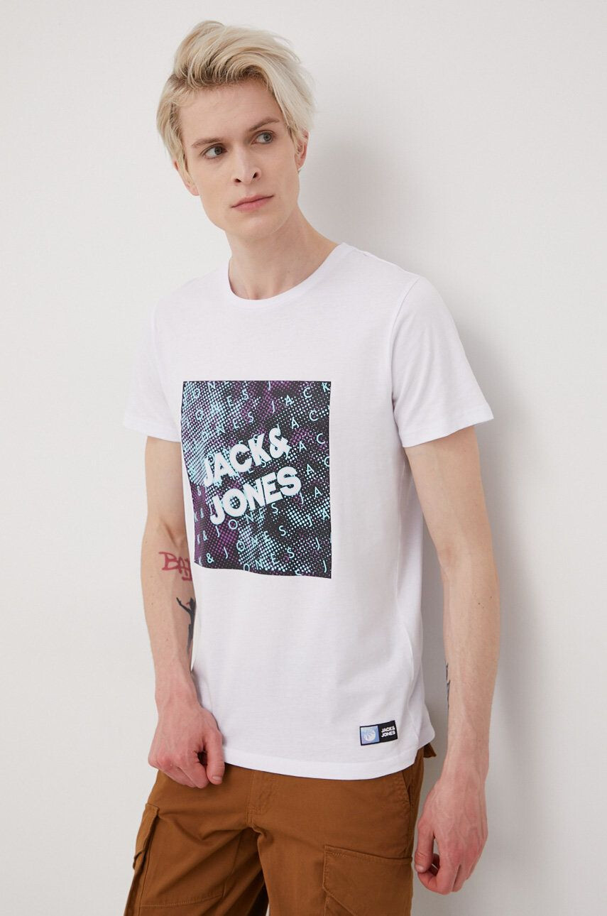 Jack & Jones Bombažen t-shirt - Pepit.si