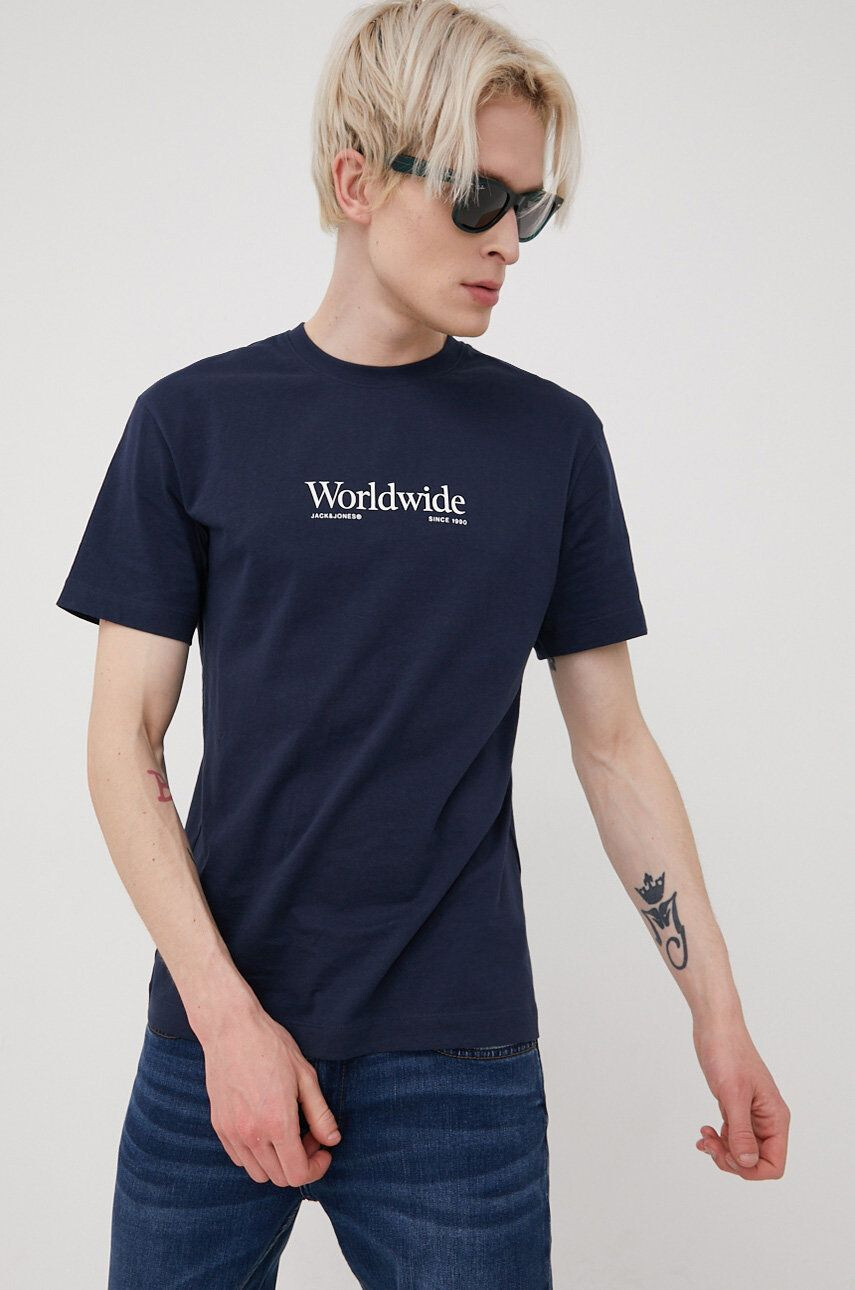 Jack & Jones Bombažen t-shirt - Pepit.si