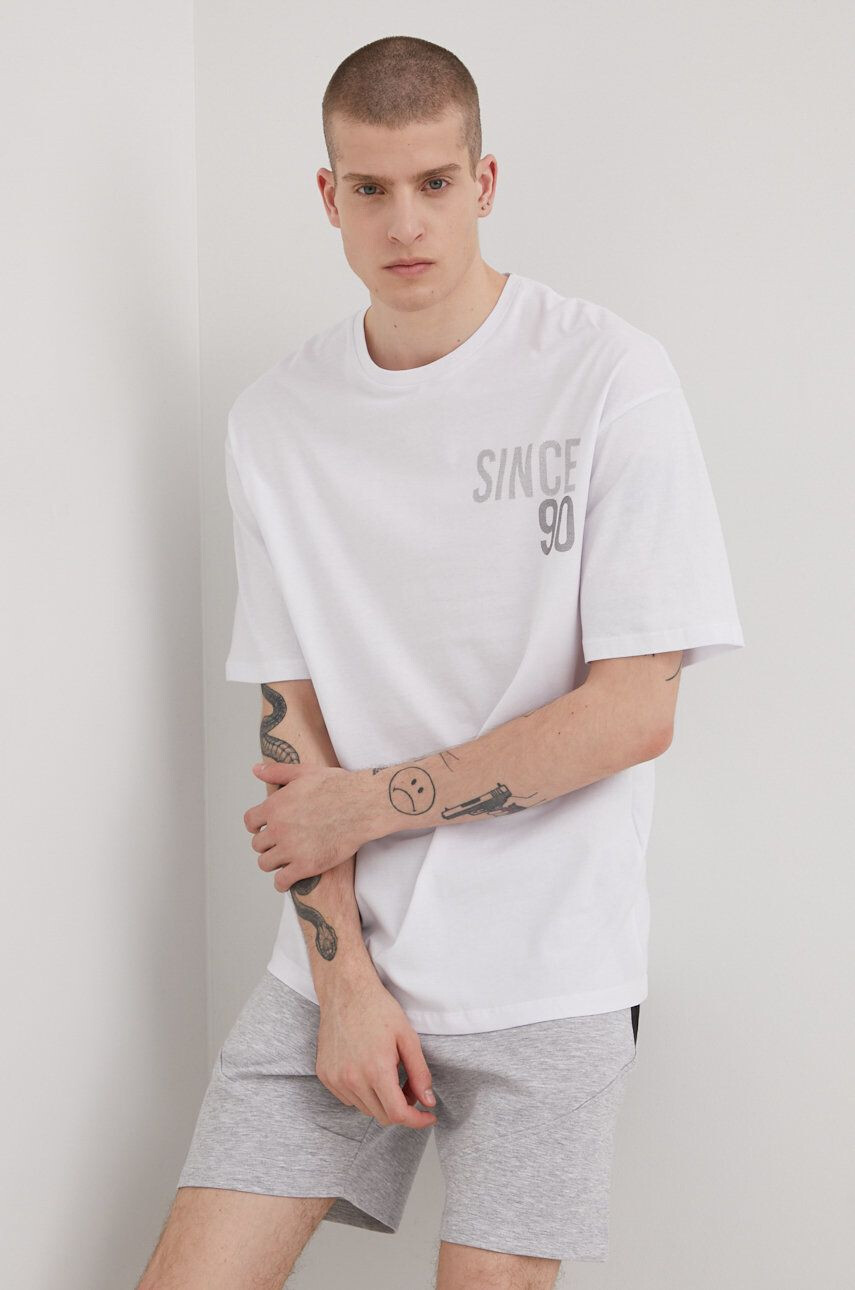 Jack & Jones Bombažen t-shirt - Pepit.si