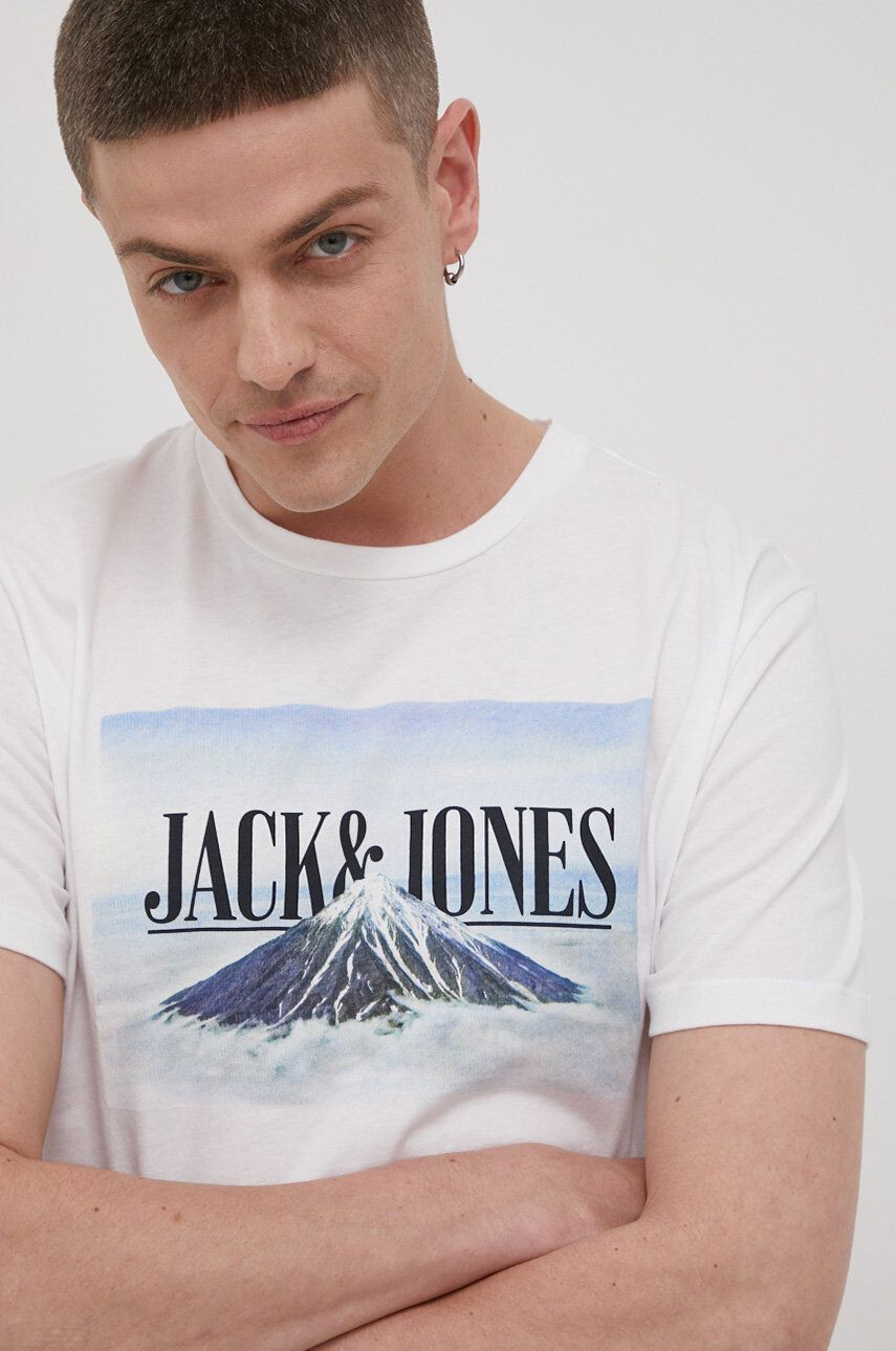 Jack & Jones Bombažen t-shirt - Pepit.si