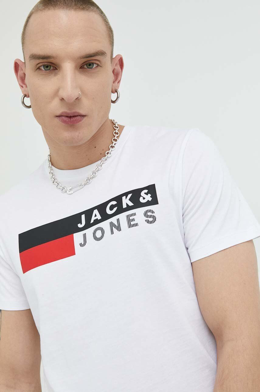 Jack & Jones Bombažna kratka majica JJECORP bela barva 12151955 - Pepit.si