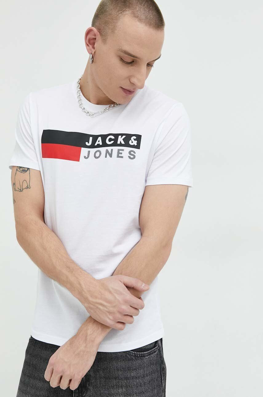 Jack & Jones Bombažna kratka majica JJECORP bela barva 12151955 - Pepit.si