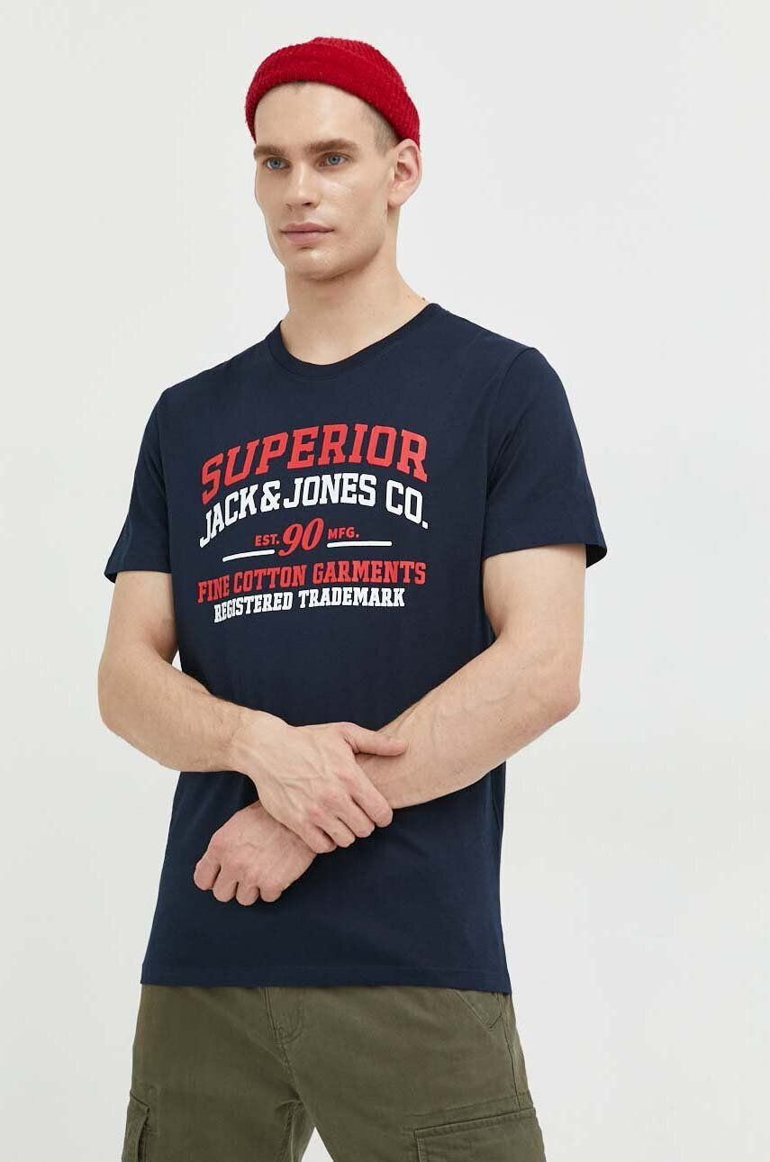 Jack & Jones Bombažna kratka majica JJSTAR mornarsko modra barva 12231477 - Pepit.si