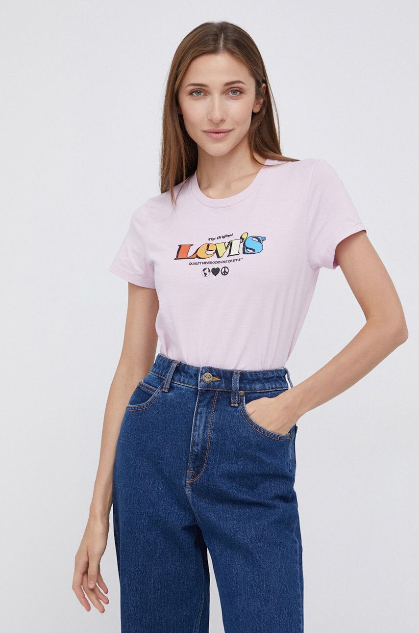 Levi's Bombažen t-shirt roza barva - Pepit.si