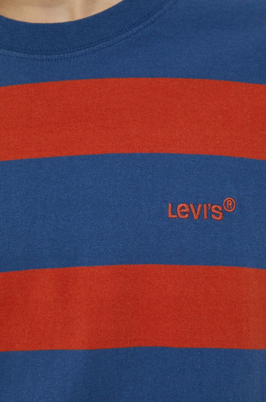 Levi's Bombažna kratka majica roza barva - Pepit.si