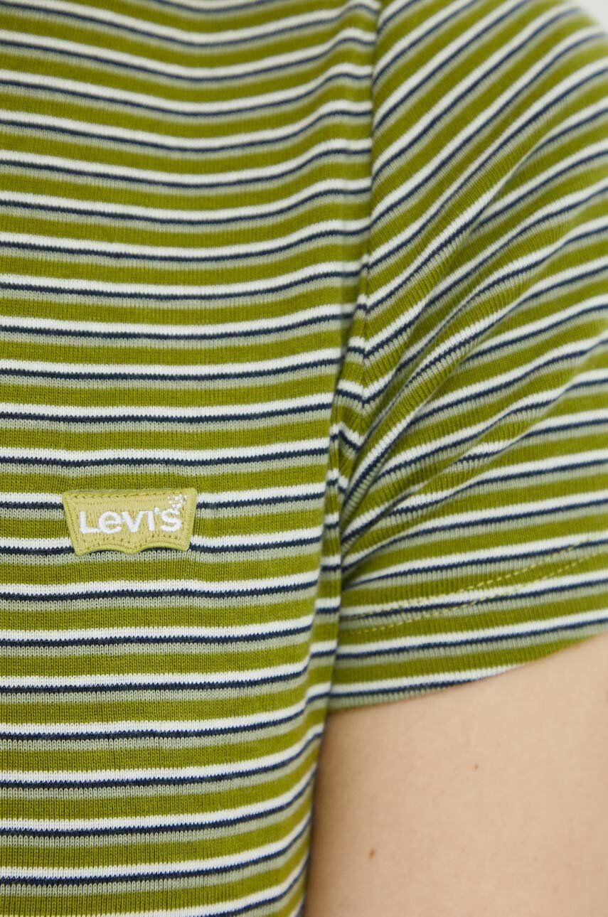 Levi's Bombažna kratka majica zelena barva - Pepit.si