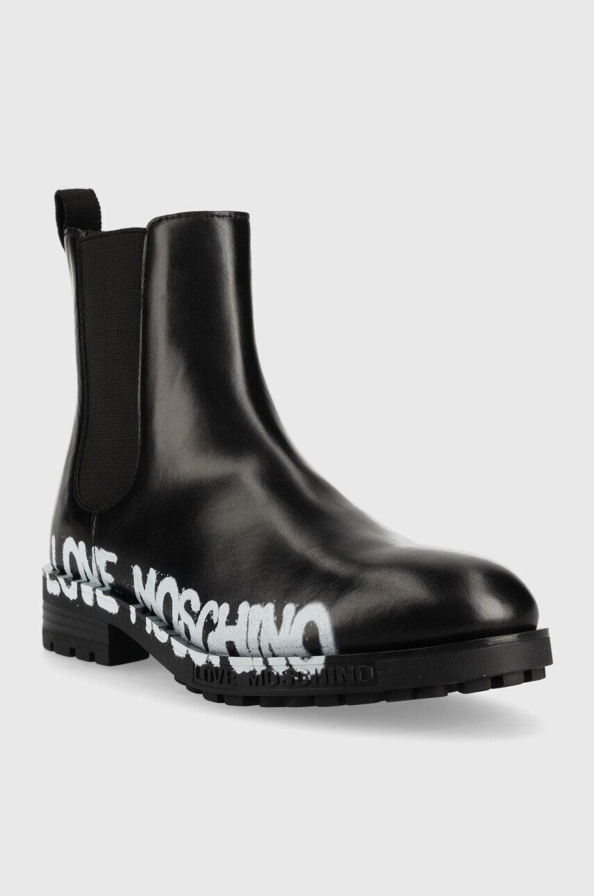 Love Moschino Usnjeni chelsea ženski črna barva - Pepit.si