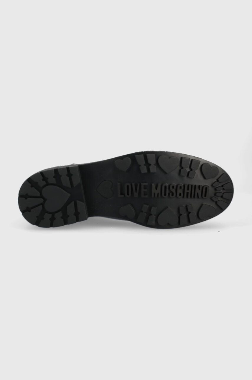 Love Moschino Usnjeni chelsea ženski črna barva JA21035G1HIA0000 - Pepit.si