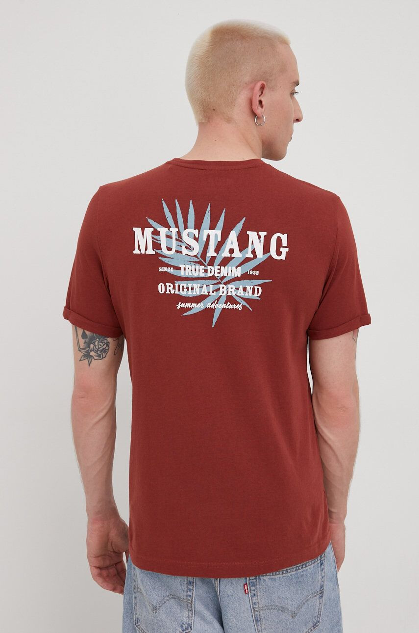 Mustang Bombažen t-shirt bordo barva - Pepit.si