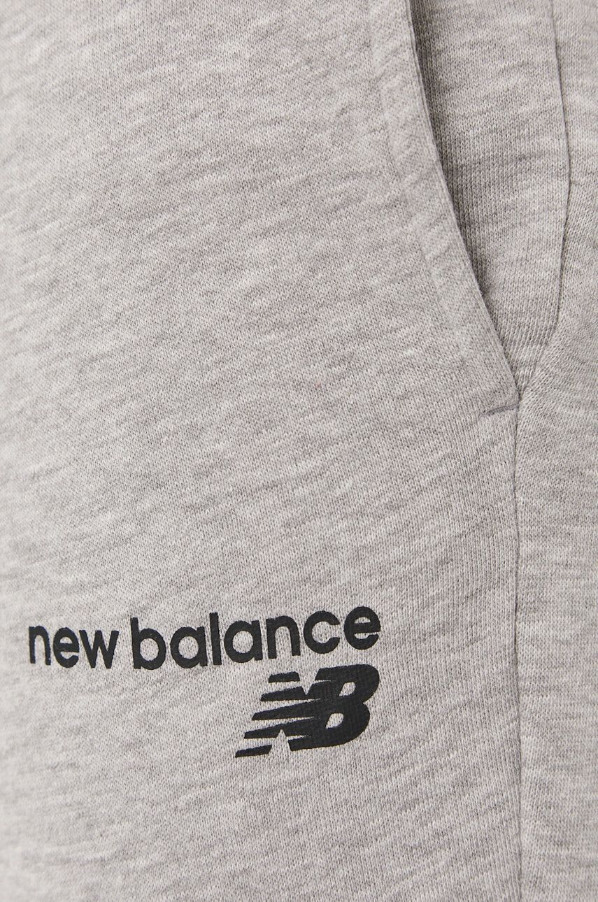 New Balance Hlače moško siva barva - Pepit.si