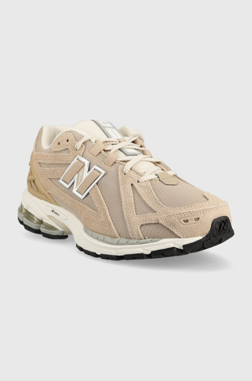 New Balance Superge M1906RW bež barva - Pepit.si