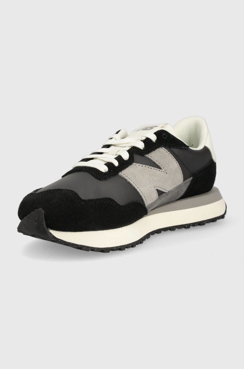 New Balance Usnjene superge Ms237rc črna barva - Pepit.si