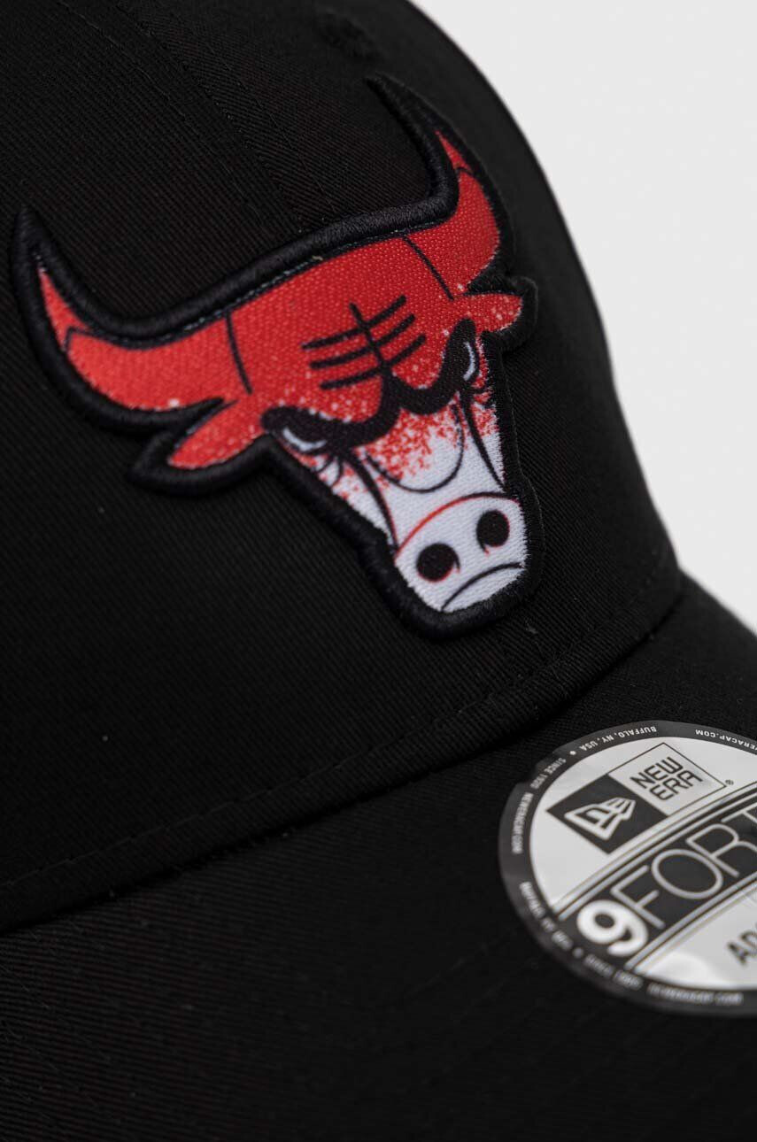 New Era Bombažna bejzbolska kapa črna barva CHICAGO BULLS - Pepit.si