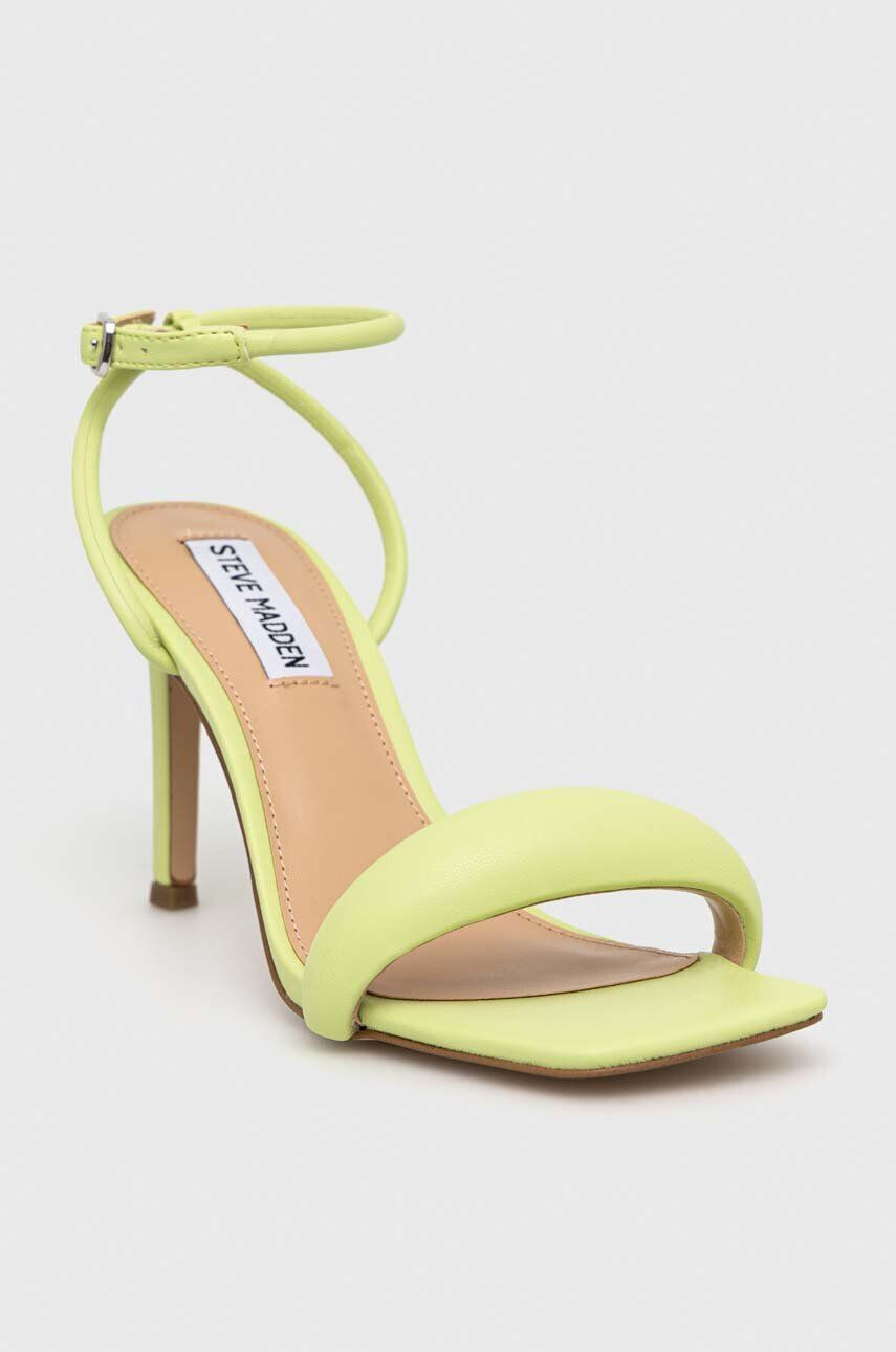 Steve Madden Sandali Entice zelena barva SM11001844 - Pepit.si