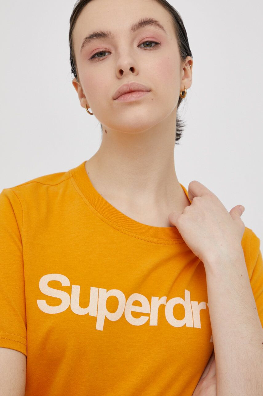 Superdry Bombažen t-shirt oranžna barva - Pepit.si