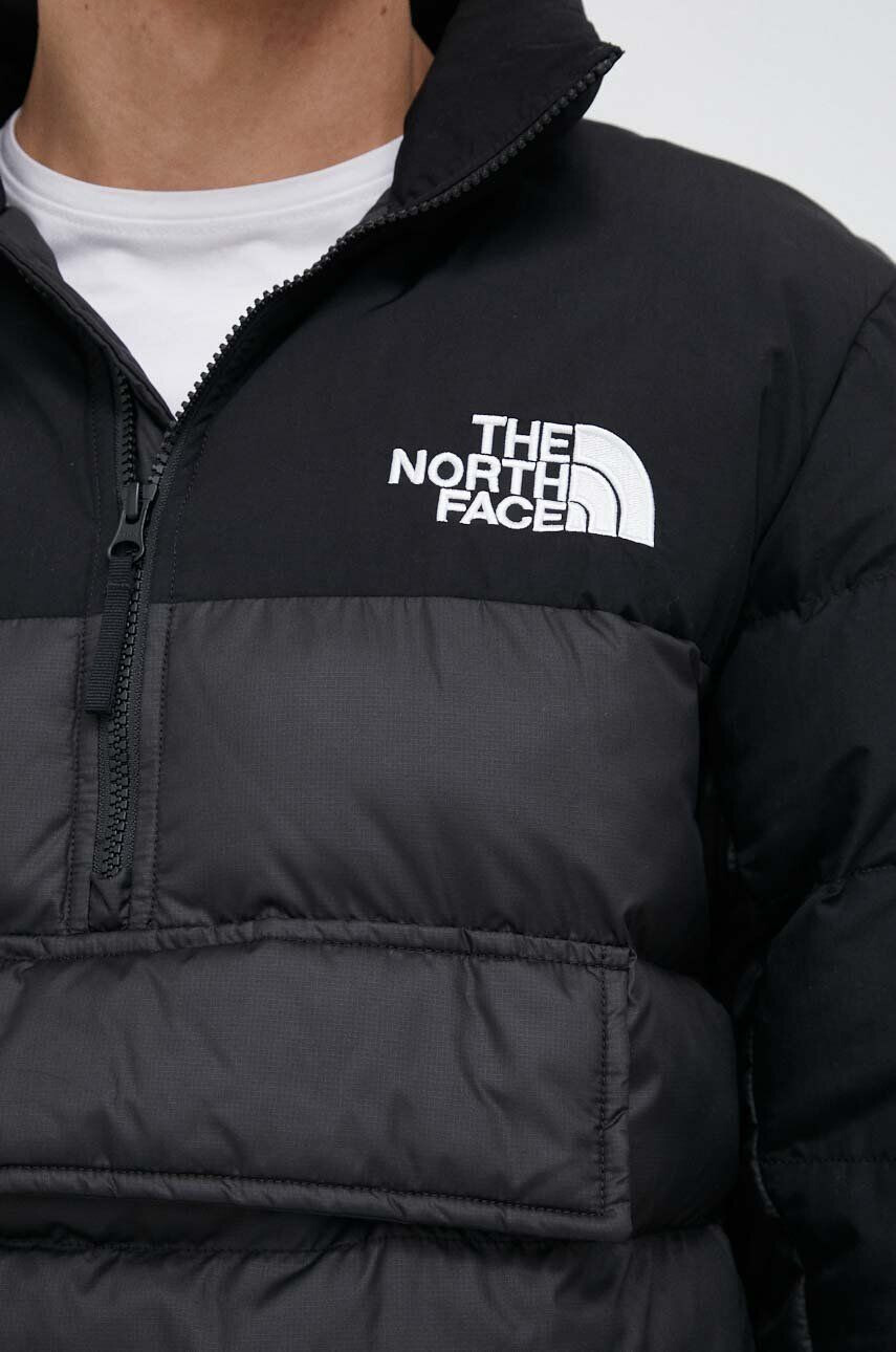 The North Face Jakna HMLYN SYNTH INS ANORAK moška črna barva - Pepit.si