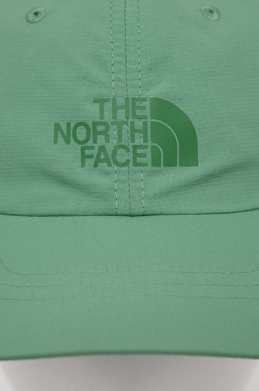 The North Face Kapa s šiltom zelena barva - Pepit.si