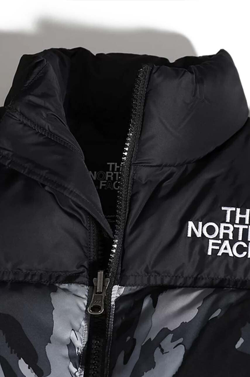 The North Face Otroška puhovka Youth 1996 Retro Nuptse črna barva - Pepit.si